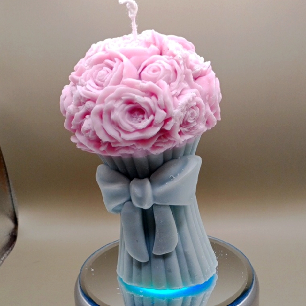 BaRich Hand Made 💕 Pastel Pink and Blue Rose Bouquet Candle Bath & Body